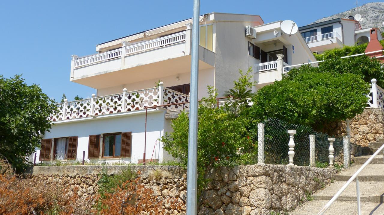 Beach Front Apartments Balica Rat Омиш Экстерьер фото