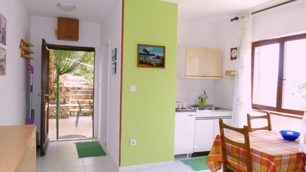 Beach Front Apartments Balica Rat Омиш Экстерьер фото